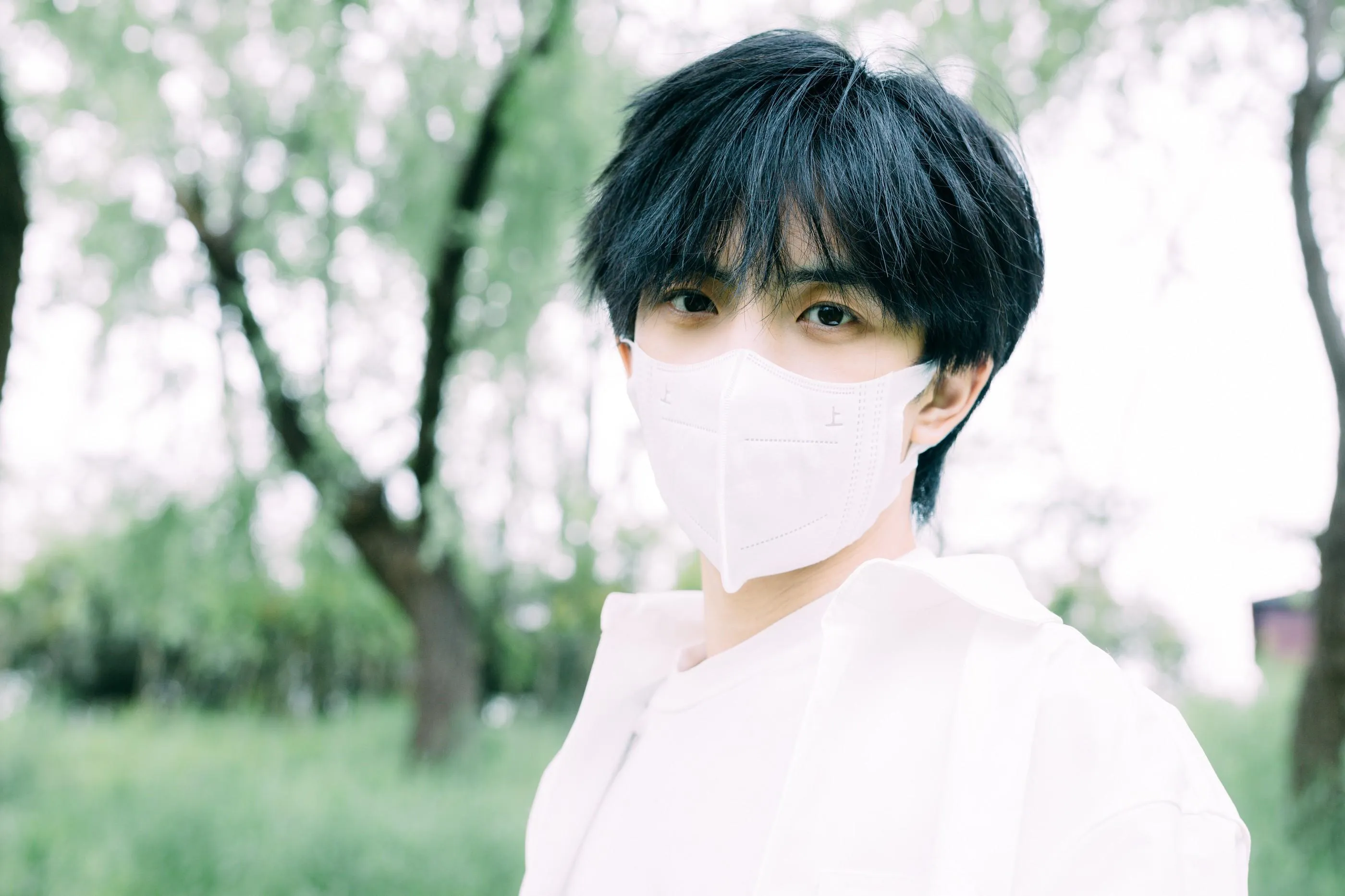 [艺图语] 2022.06.18 白衣少年 hoooka [22P]插图5